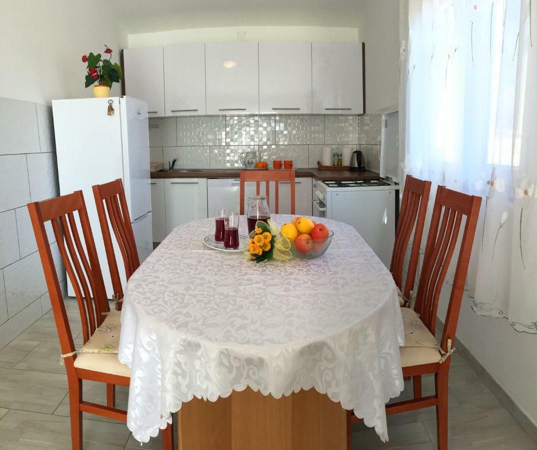 Apartment Marica โพเซดารเย ภายนอก รูปภาพ
